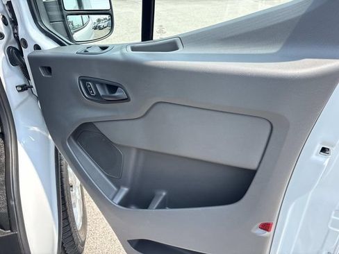 Certified 2025 Ford Transit 250 Low Roof w/ Exterior Upgrade Package RWD image 15