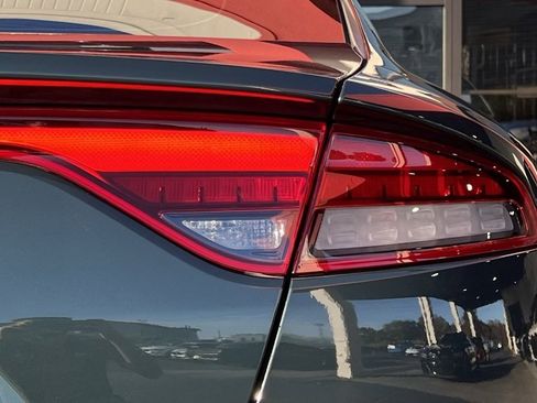 Used 2023 Kia Stinger GT2 image 12