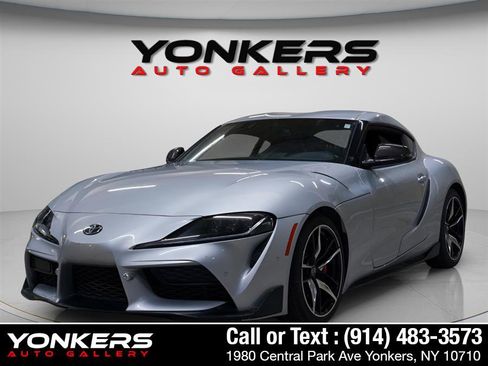 Used 2022 Toyota Supra Premium image 3