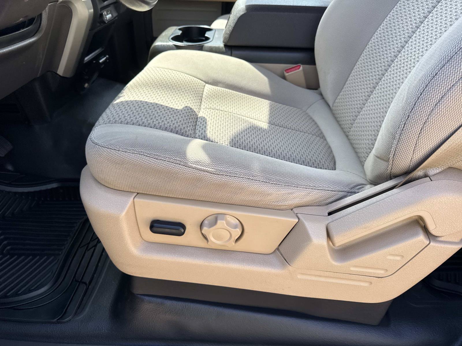 Used 2012 Ford F150 XLT w/ XLT Chrome Pkg RWD image 16