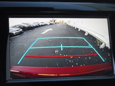 Used 2018 Toyota Camry SE image 23