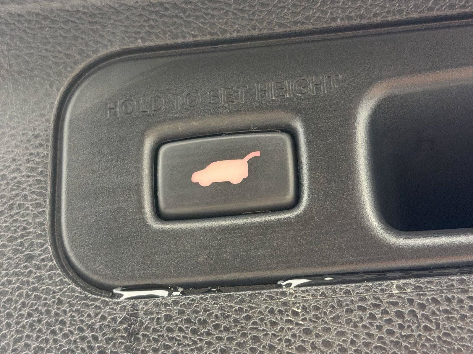 Used 2025 Honda Odyssey Elite image 12