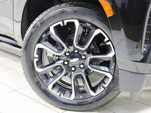 Used 2023 Chevrolet Tahoe High Country w/ LPO, Illumination Package image 15