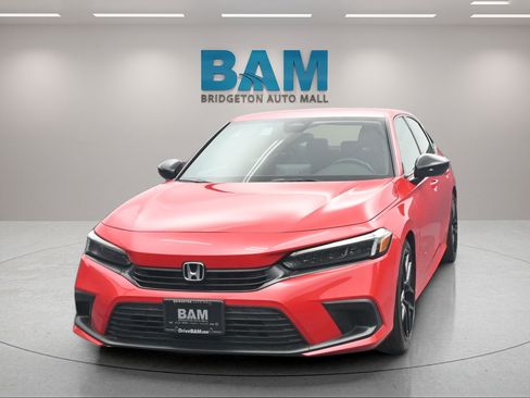 Used 2024 Honda Civic Sport image 3
