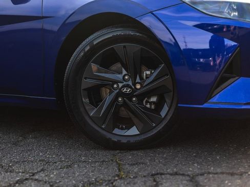 Used 2021 Hyundai Elantra SEL image 4