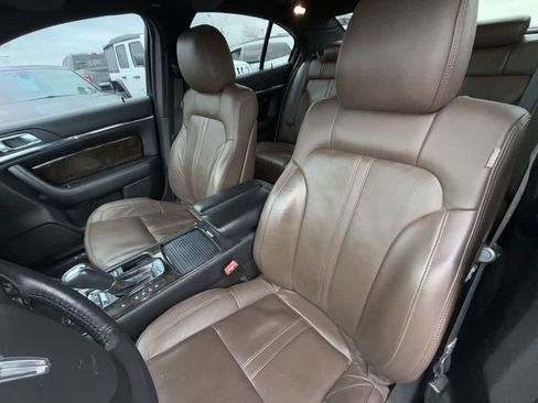 Used 2015 Lincoln MKS AWD w/ Equipment Group 201A image 11