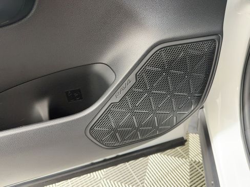 Used 2023 Toyota RAV4 LE image 20