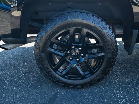 Used 2024 Chevrolet Silverado 1500 LT Trail Boss w/ Protection Package image 14