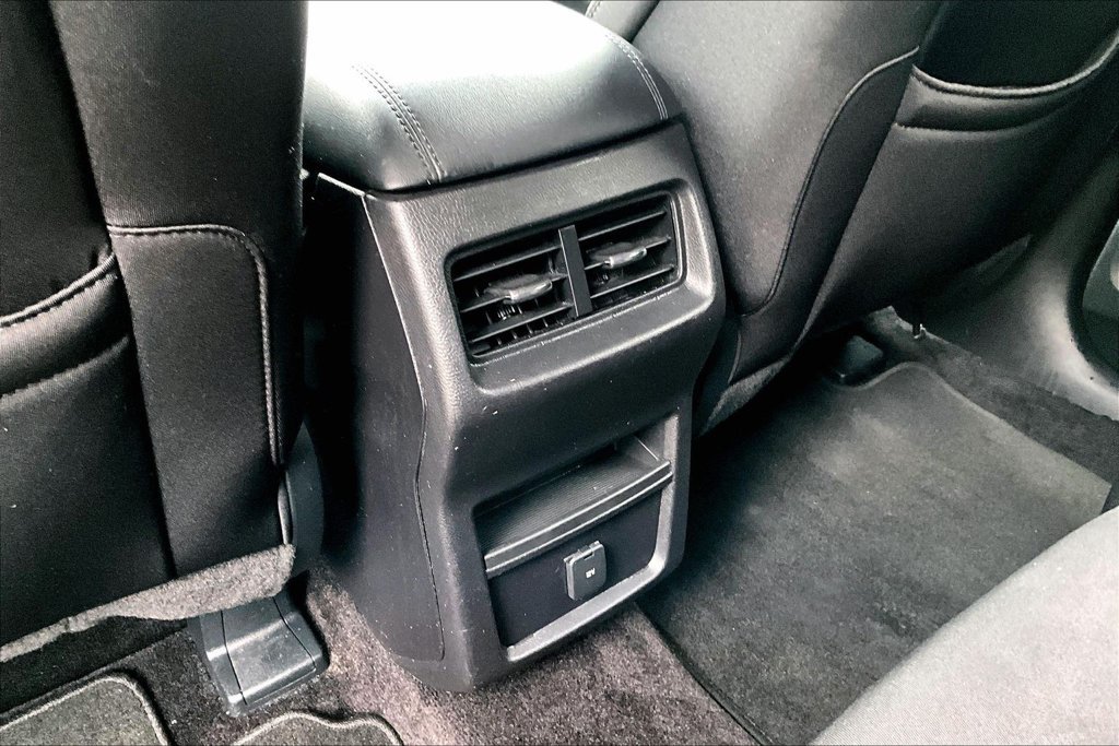 Used 2016 Ford Edge SE FWD image 24