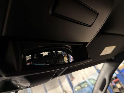 Used 2017 Dodge Grand Caravan SE image 28