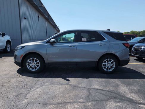 Used 2024 Chevrolet Equinox LT w/ LPO, Floor Liner Package FWD image 11