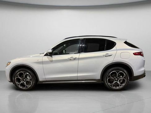 Used 2022 Alfa Romeo Stelvio Ti image 7