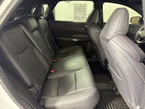 Used 2024 Lexus RX 350 F Sport w/ Convenience Package AWD/4WD image 38