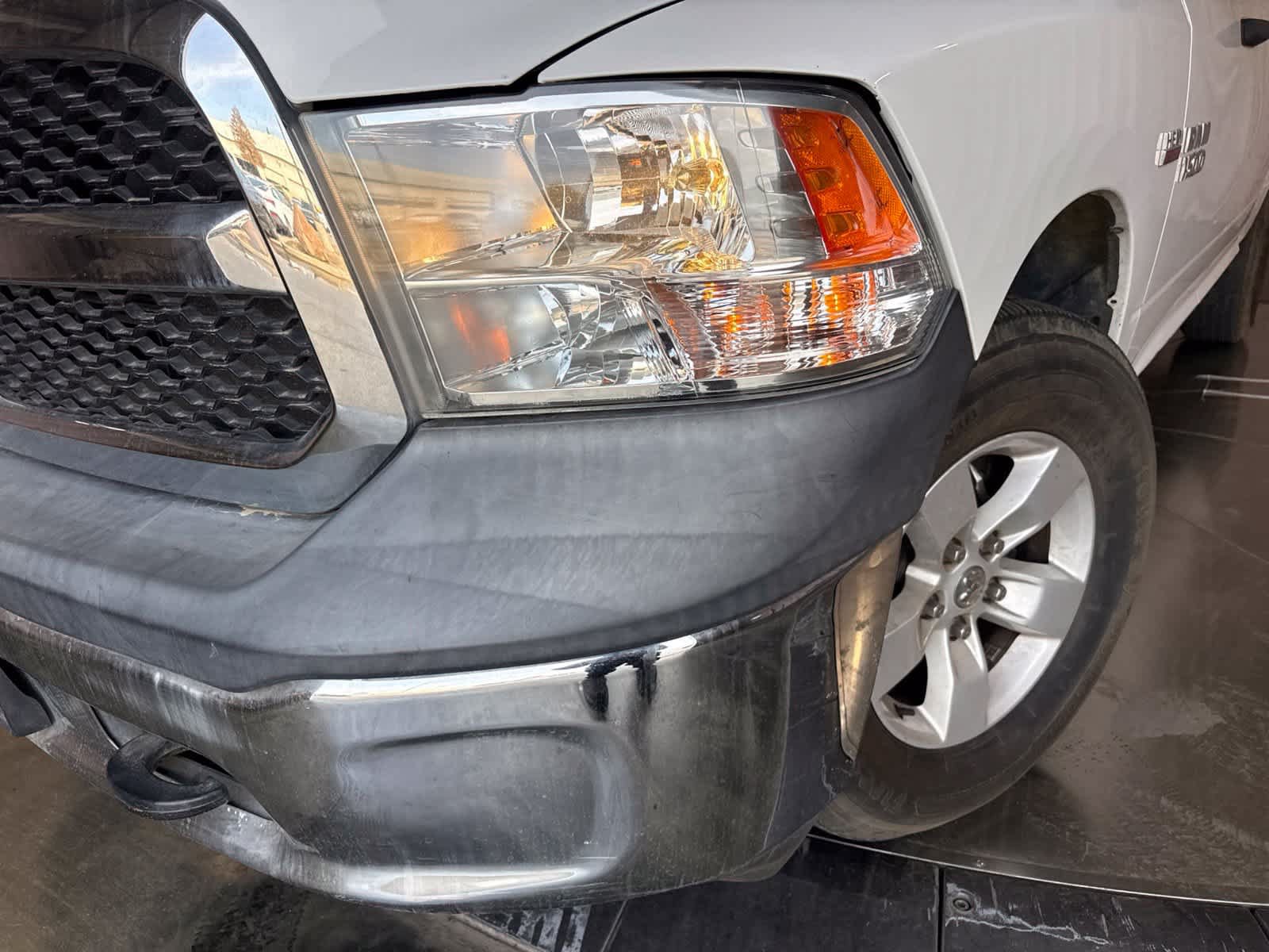 Used 2018 RAM 1500 Tradesman w/ Chrome Appearance Group AWD/4WD image 9
