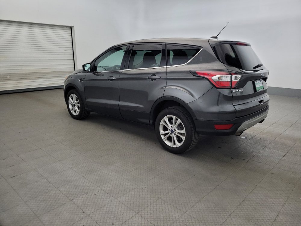 Used 2017 Ford Escape SE AWD/4WD image 3