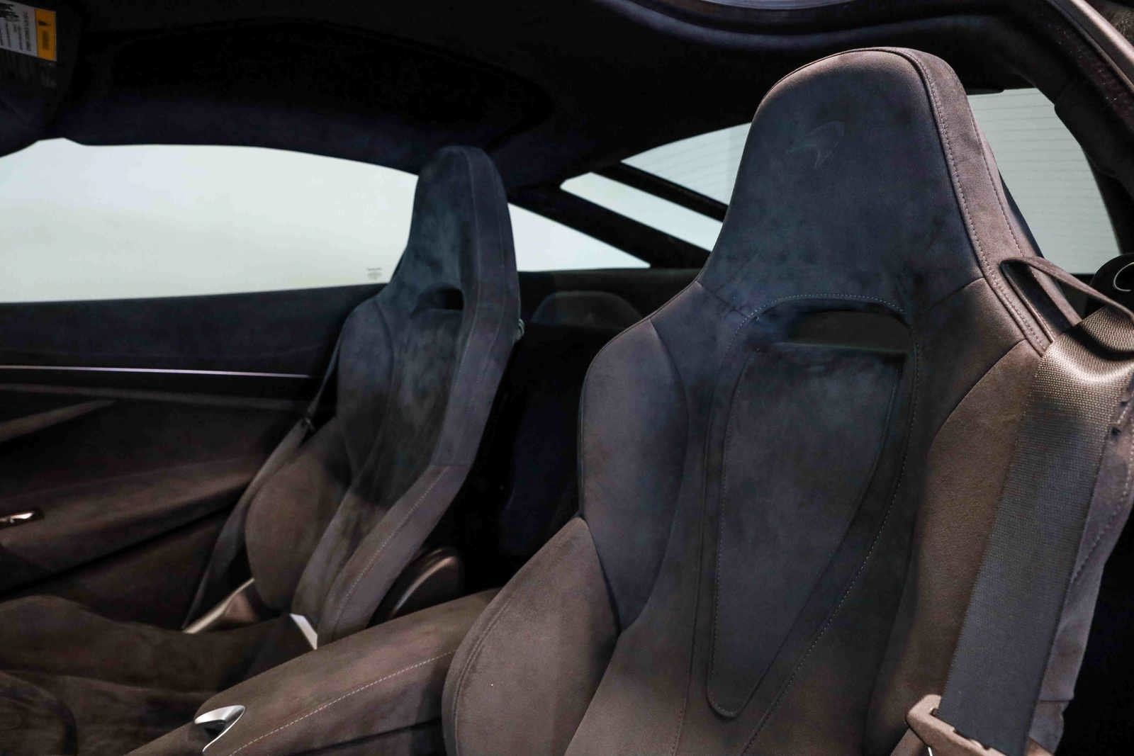 Used 2019 McLaren 720S RWD image 37