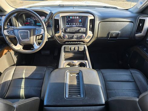 Used 2018 GMC Sierra 1500 Denali w/ Denali Ultimate Package image 19