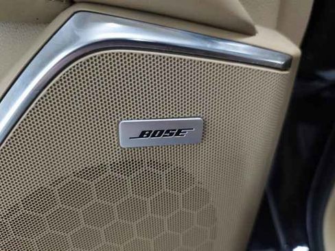 Used 2018 Cadillac Escalade ESV Platinum image 16