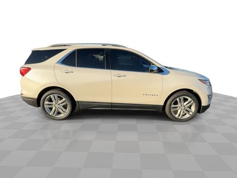 Used 2018 Chevrolet Equinox Premier image 9