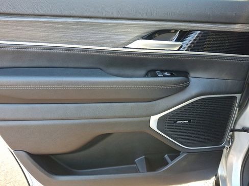 Used 2024 Jeep Wagoneer Series III image 19