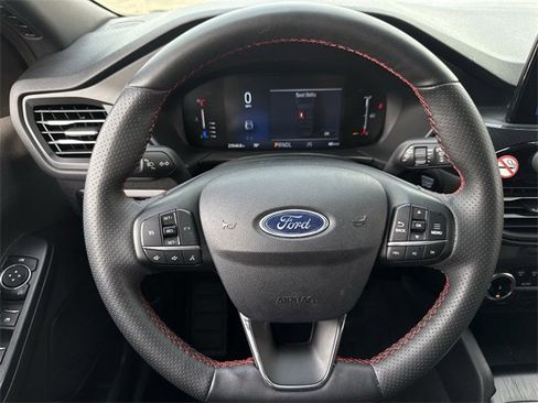 Used 2024 Ford Escape ST-Line image 12