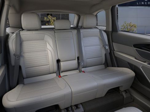 New 2024 Lincoln Nautilus Reserve w/ Equipment Group 202A image 11