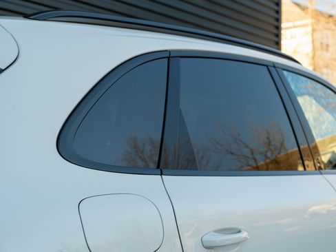 New 2026 Porsche Cayenne image 40