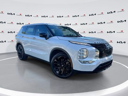 Used 2022 Mitsubishi Outlander SE