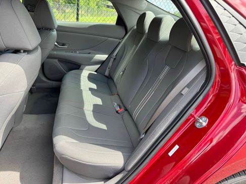 Certified 2025 Hyundai Elantra Sport image 17