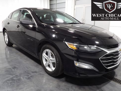 Used 2022 Chevrolet Malibu LS image 1