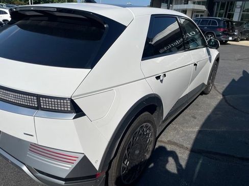 Used 2023 Hyundai Ioniq 5 Limited AWD/4WD image 5