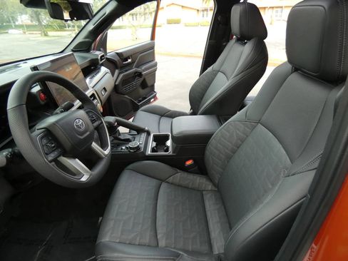 Used 2025 Toyota Tacoma TRD Off-Road w/ TRD Off Road Premium Package image 67