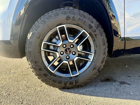 Used 2026 GMC Terrain AT4 image 9