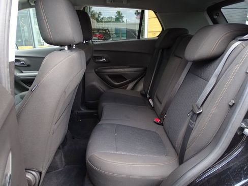 Used 2020 Chevrolet Trax LS w/ Tint and Cruise Package image 18