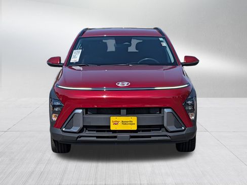 Used 2024 Hyundai Kona SEL FWD image 2