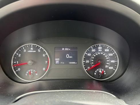 Used 2021 Kia Seltos LX AWD/4WD image 5