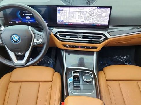 Used 2023 BMW i4 eDrive40 w/ Premium Package image 35