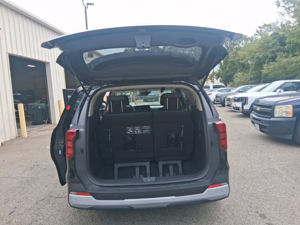 Certified 2026 Kia Carnival FWD image 18