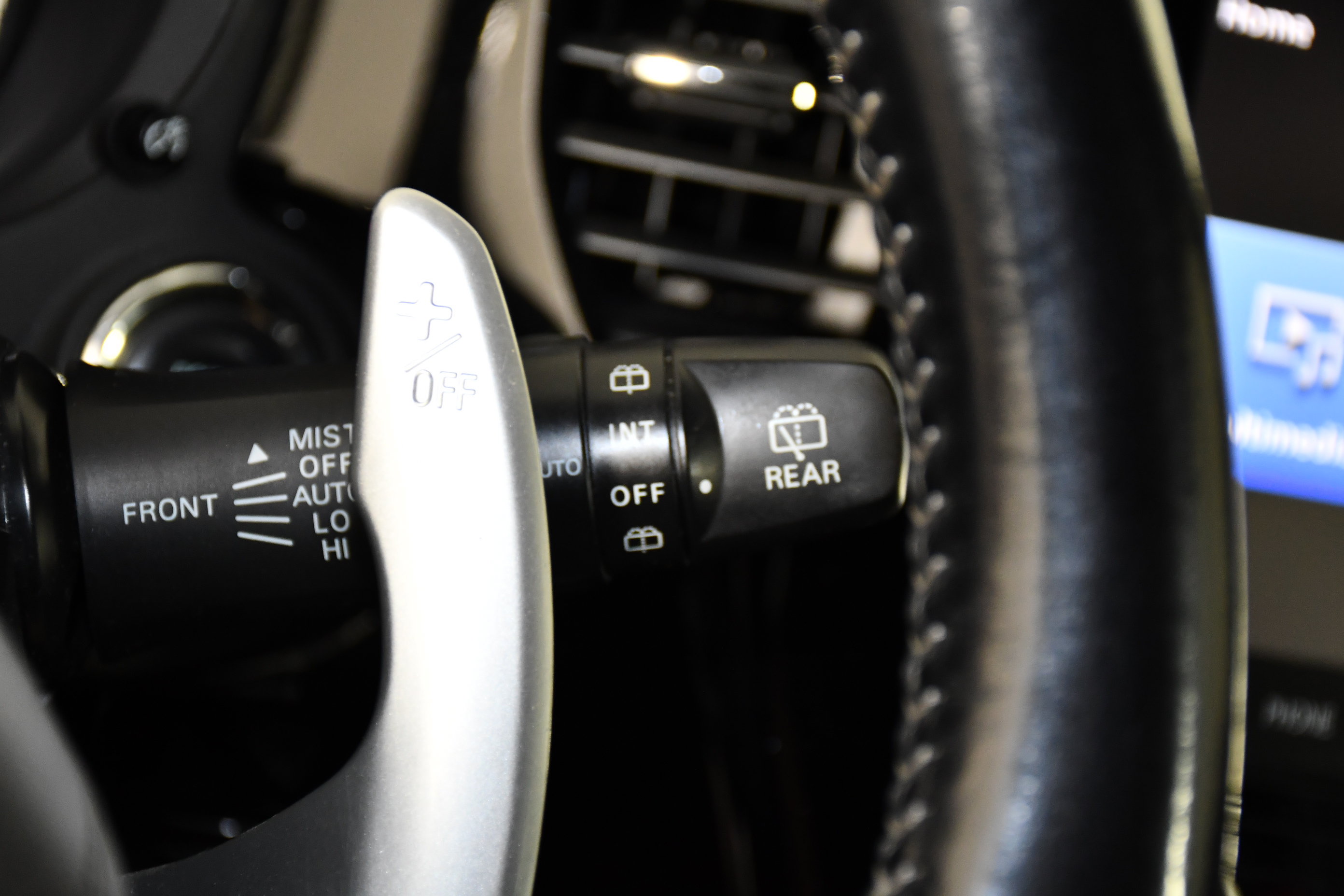 Used 2020 Mitsubishi Outlander SEL AWD/4WD image 24