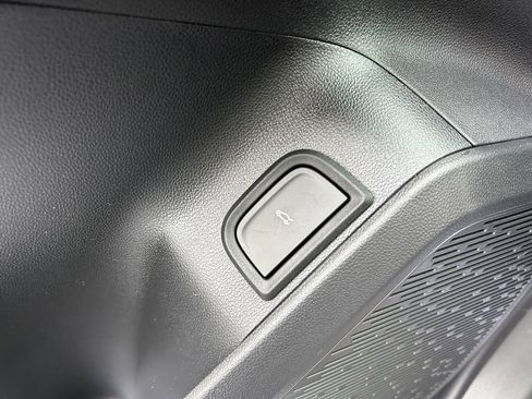 New 2026 GMC Terrain AT4 w/ Technology Package II image 39