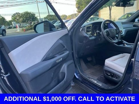 Used 2024 Lexus TX 350 FWD w/ Technology Package image 4