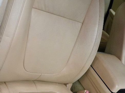 Used 2009 Jaguar XF Luxury image 9