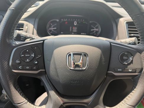 Used 2025 Honda Passport EX-L image 13