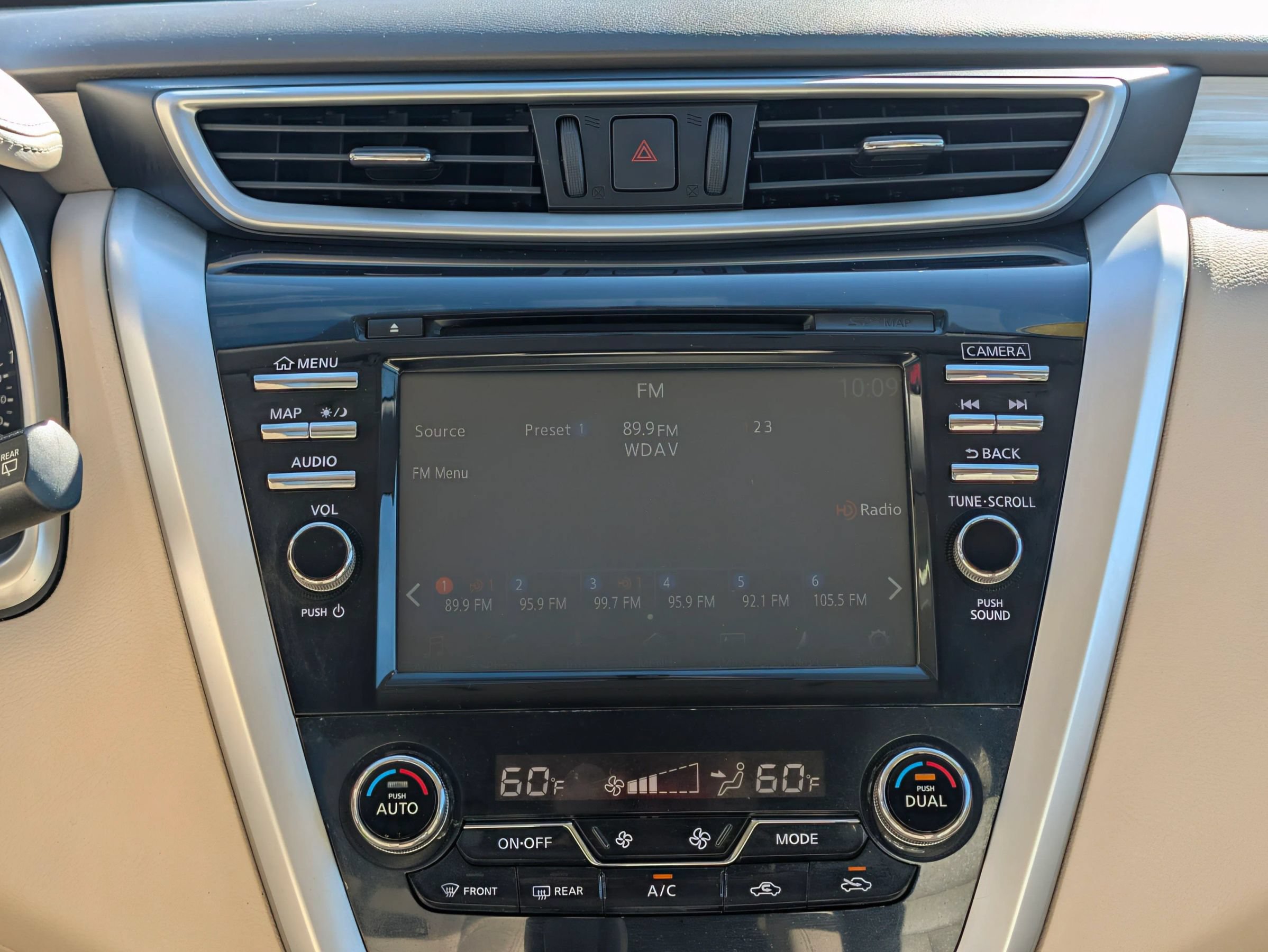 Used 2016 Nissan Murano SL AWD/4WD image 16