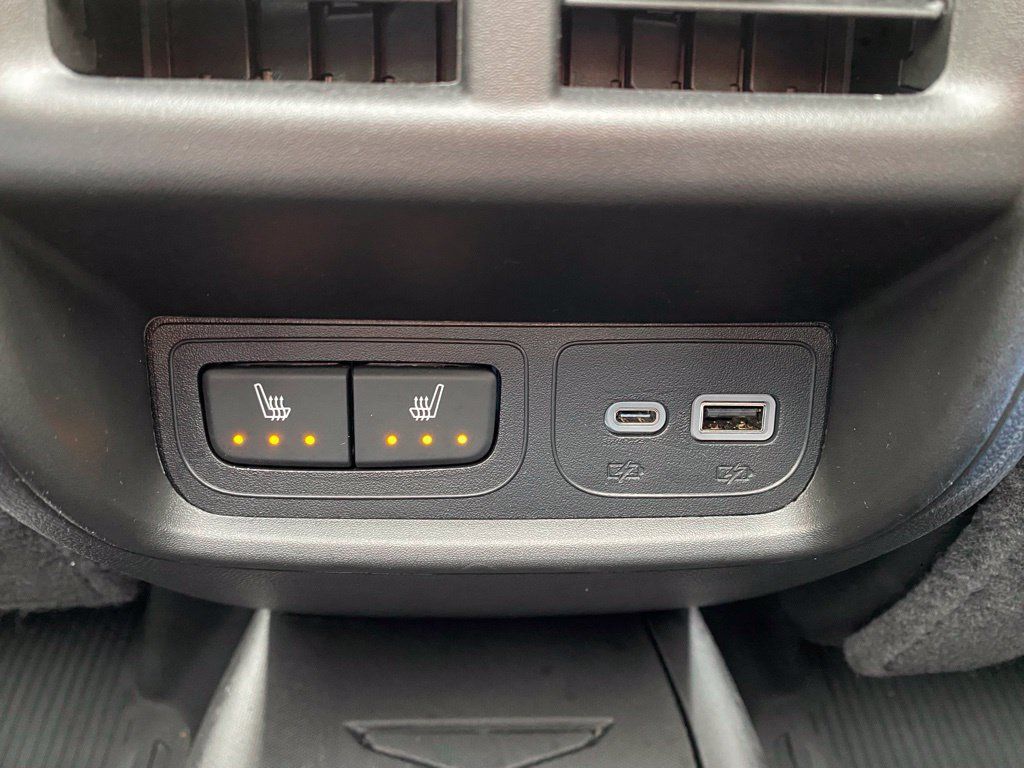 Used 2025 Cadillac XT4 Sport w/ LPO, Floor Liner Package AWD/4WD image 19