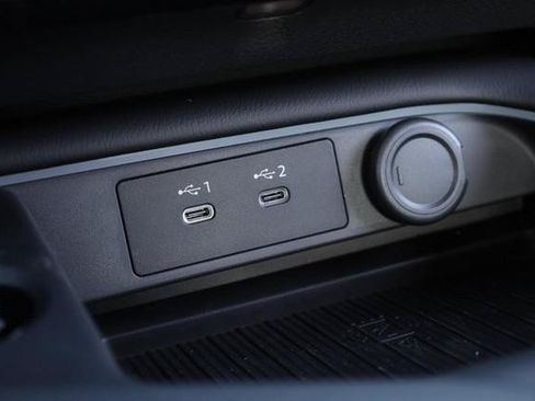 New 2026 Nissan Sentra SR FWD image 15