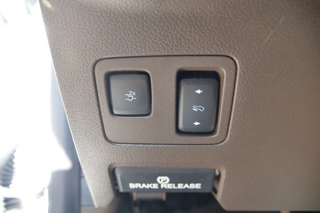 Used 2022 Ford F350 King Ranch w/ Tremor Off-Road Package AWD/4WD image 27