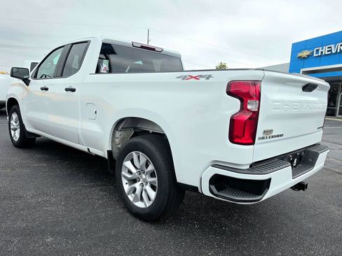 Used 2022 Chevrolet Silverado 1500 Custom AWD/4WD image 4