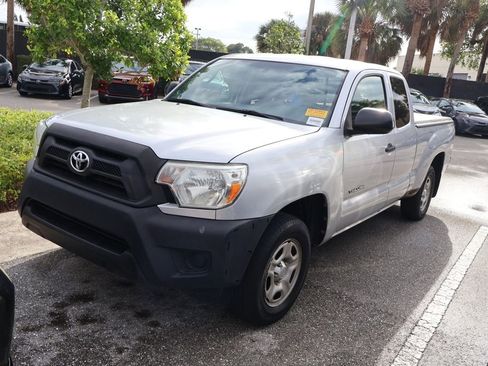 Used 2012 Toyota Tacoma 2WD Access Cab w/ Convenience Pkg image 1