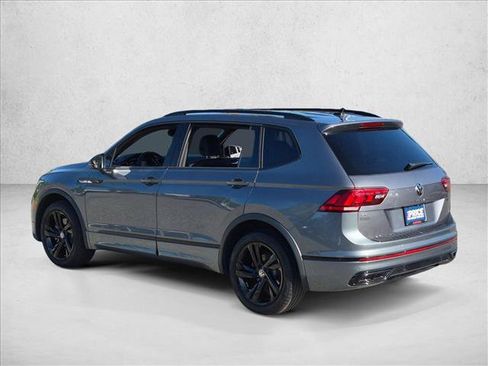 Used 2024 Volkswagen Tiguan SE R-Line FWD image 7